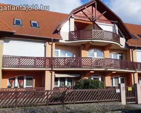 Apartment Napfenystrand Apartman Balatonlelle